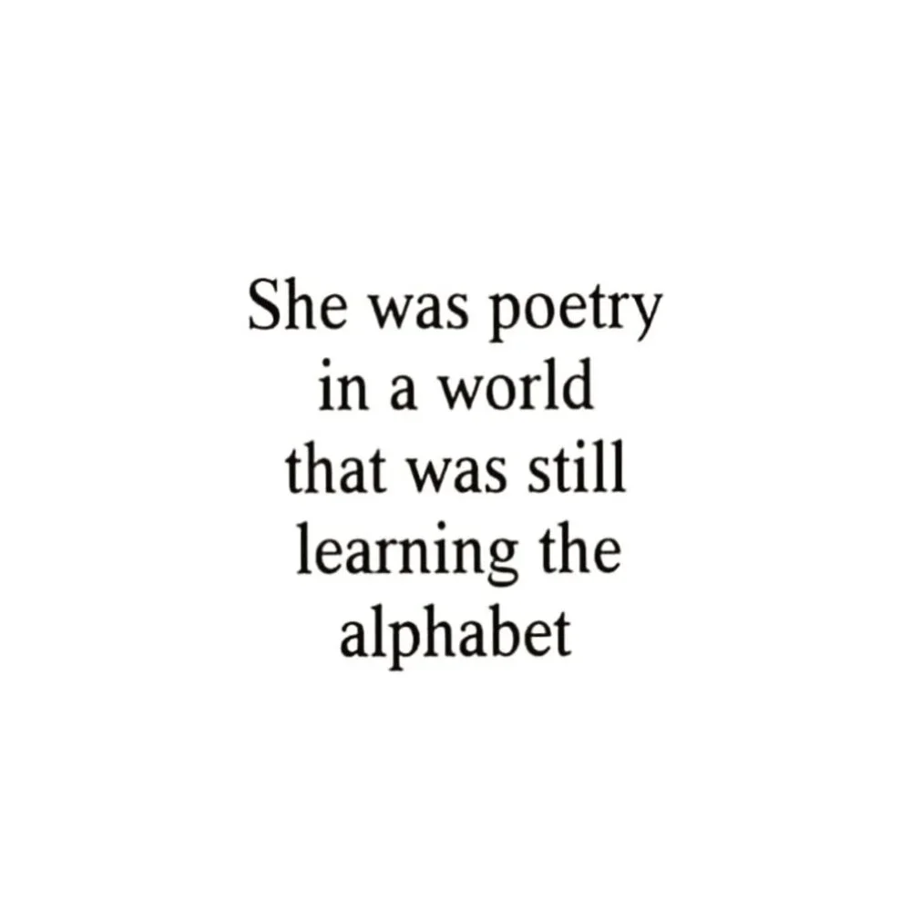 Hello, Poshers! - Picture 2 of 7